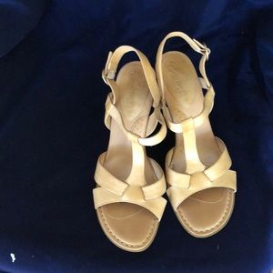 Crown shoes women size 9 M